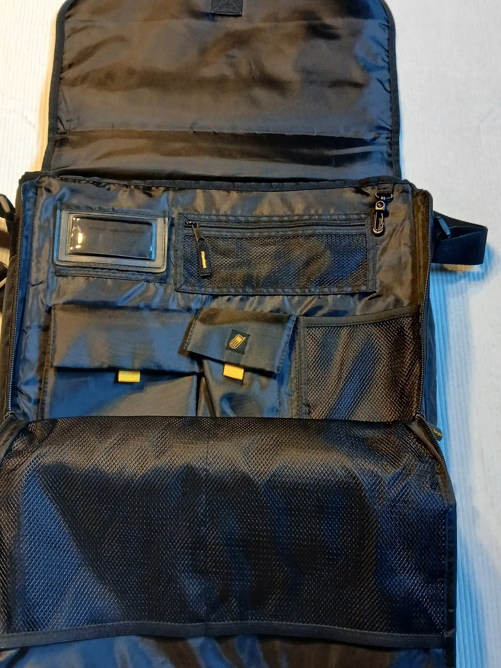 Targus CityGear TCG200 17.3